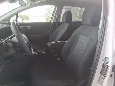 New 2026 Kia Sportage LX FWD image 17