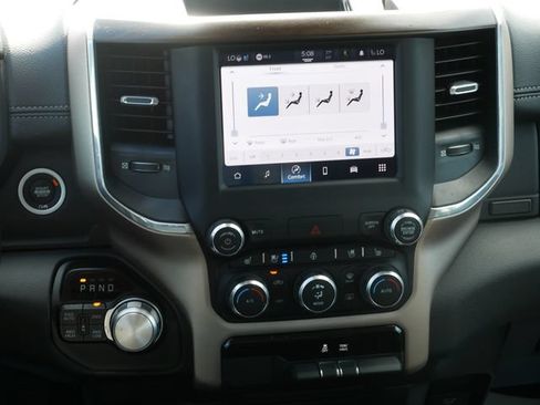 Used 2022 RAM 1500 Laramie AWD/4WD image 10