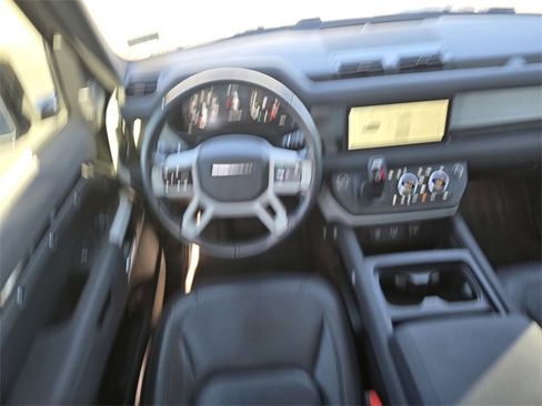 Used 2023 Land Rover Defender 110 S image 10