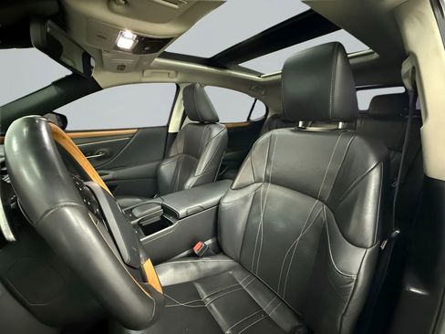 Used 2019 Lexus ES 350 w/ Accessory Package 2 FWD image 11