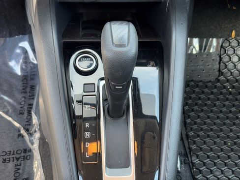 Certified 2025 Nissan Versa SV image 26