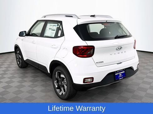 New 2026 Hyundai Venue SEL FWD image 7
