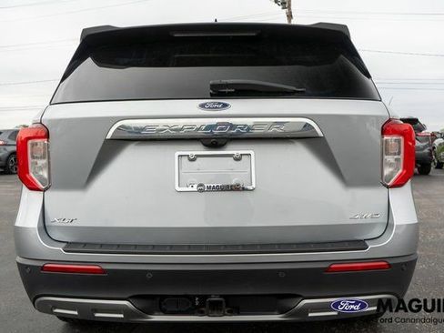 Used 2023 Ford Explorer XLT w/ Equipment Group 202A AWD/4WD image 7