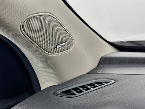 Certified 2023 Honda Pilot Touring image 19