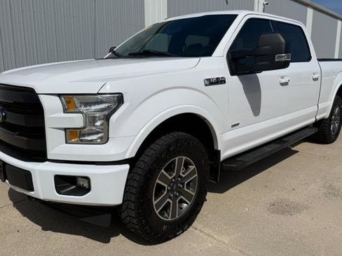 Used 2017 Ford F150 Lariat w/ Equipment Group 501A Mid image 2
