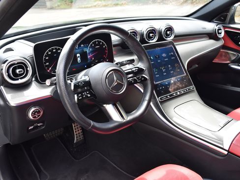 Used 2023 Mercedes-Benz C 300 4MATIC Sedan w/ Pinnacle Trim Package image 18