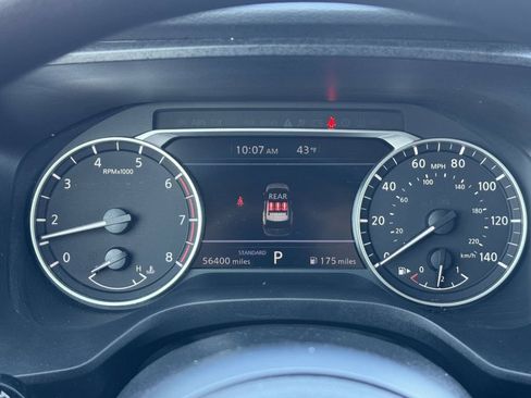 Used 2024 Nissan Rogue S FWD image 19