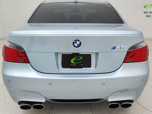 Used 2006 BMW M5 RWD image 12