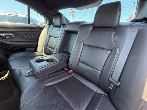 Used 2018 Ford Taurus Limited FWD image 18