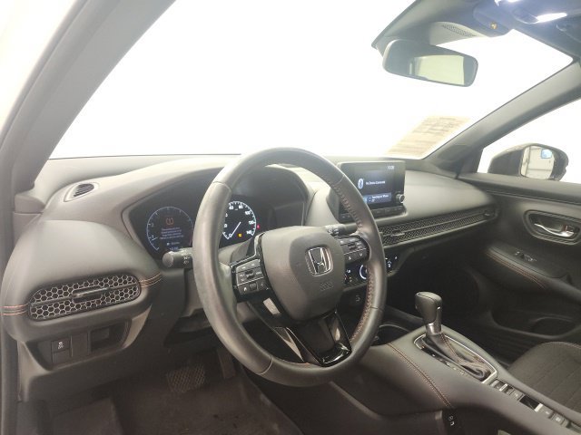 Used 2024 Honda HR-V Sport image 16