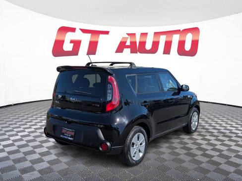 Used 2015 Kia Soul FWD image 4