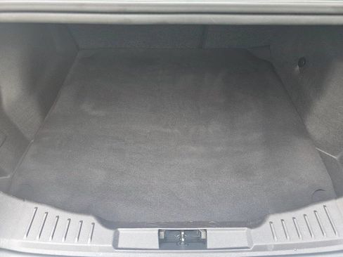 Used 2018 Ford Focus SE image 44