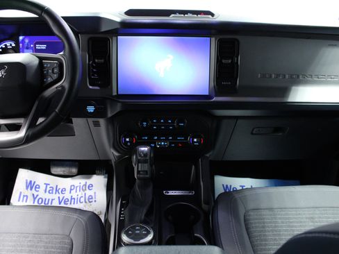 Used 2023 Ford Bronco Outer Banks image 18