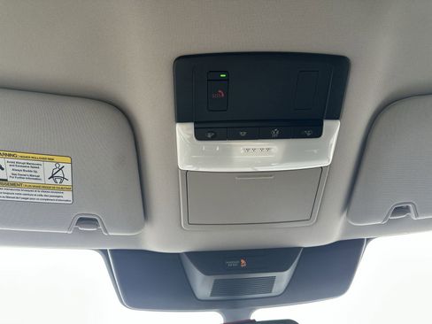 New 2025 Nissan Pathfinder SV image 16