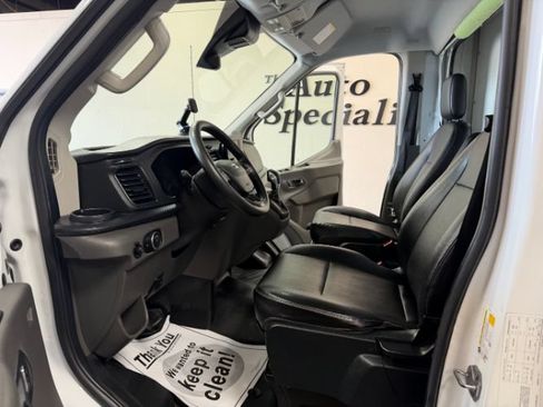 Used 2022 Ford Transit 350 DRW RWD image 10