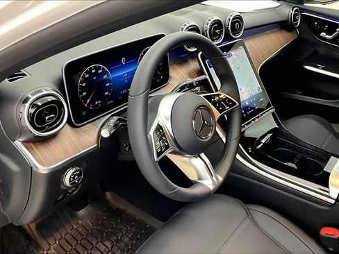 Certified 2025 Mercedes-Benz C 300 Sedan image 8