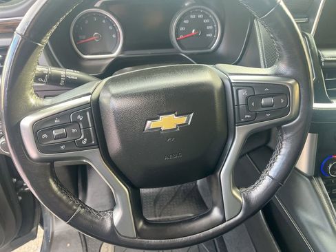 Used 2021 Chevrolet Suburban Premier image 14