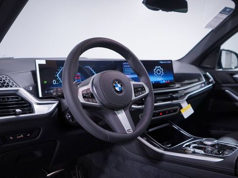 New 2026 BMW X5 sDrive40i w/ M Sport Package image 6