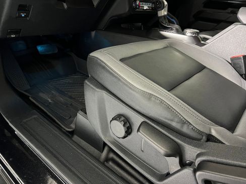 Used 2024 Ford Bronco Black Diamond image 12