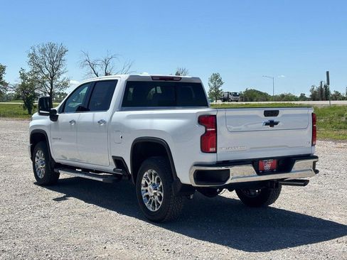 New 2026 Chevrolet Silverado 2500 LTZ w/ LTZ Convenience Package AWD/4WD image 3