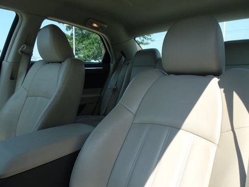 Used 2007 Chrysler 300 C RWD image 10