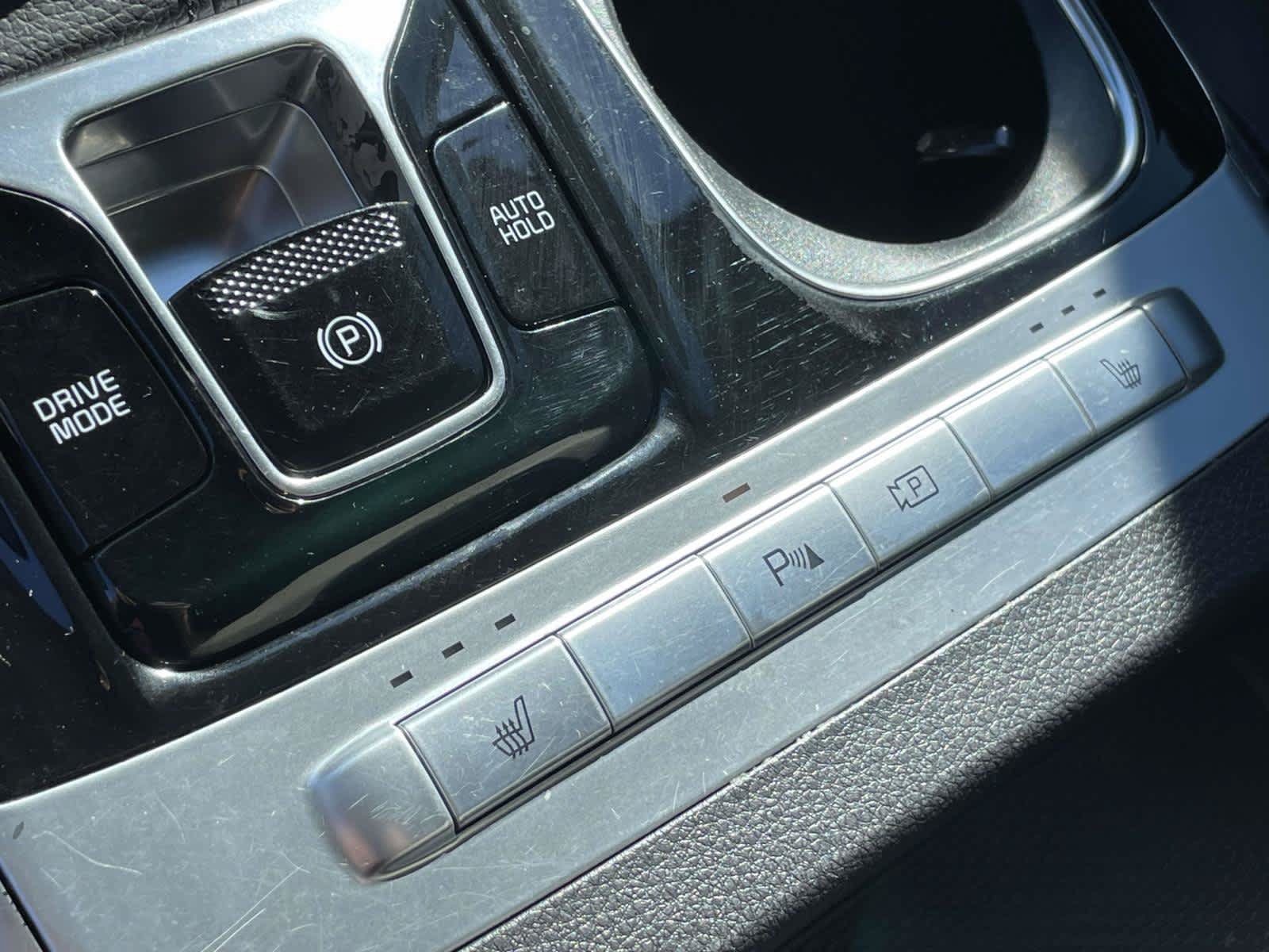 Used 2024 Kia Carnival EX FWD image 29