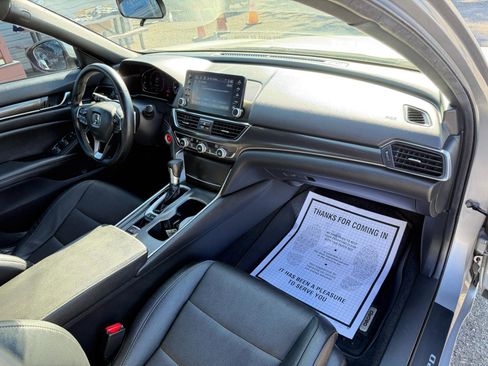 Used 2019 Honda Accord Sport image 35