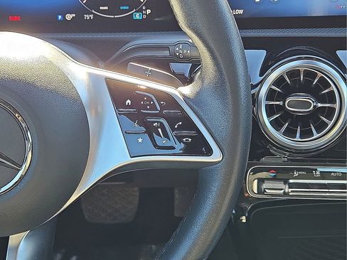 Used 2025 Mercedes-Benz CLA 250 CLA 250 image 17