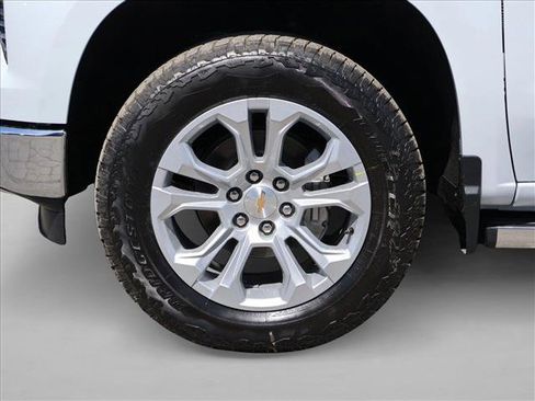 New 2026 Chevrolet Silverado 1500 LTZ w/ LTZ Premium Package AWD/4WD image 10