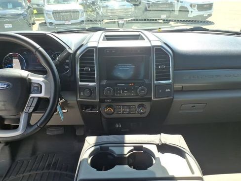 Used 2017 Ford F350 XLT w/ XLT Premium Package AWD/4WD image 13