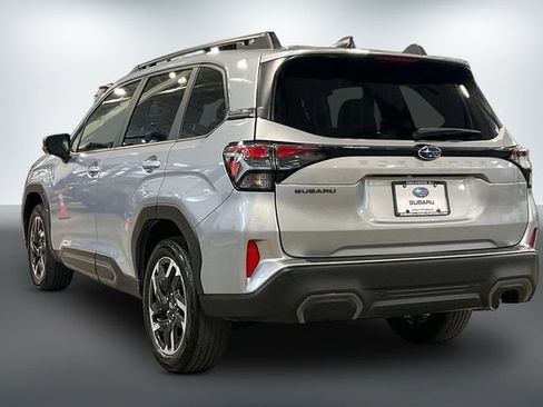 Used 2025 Subaru Forester Limited AWD/4WD image 12