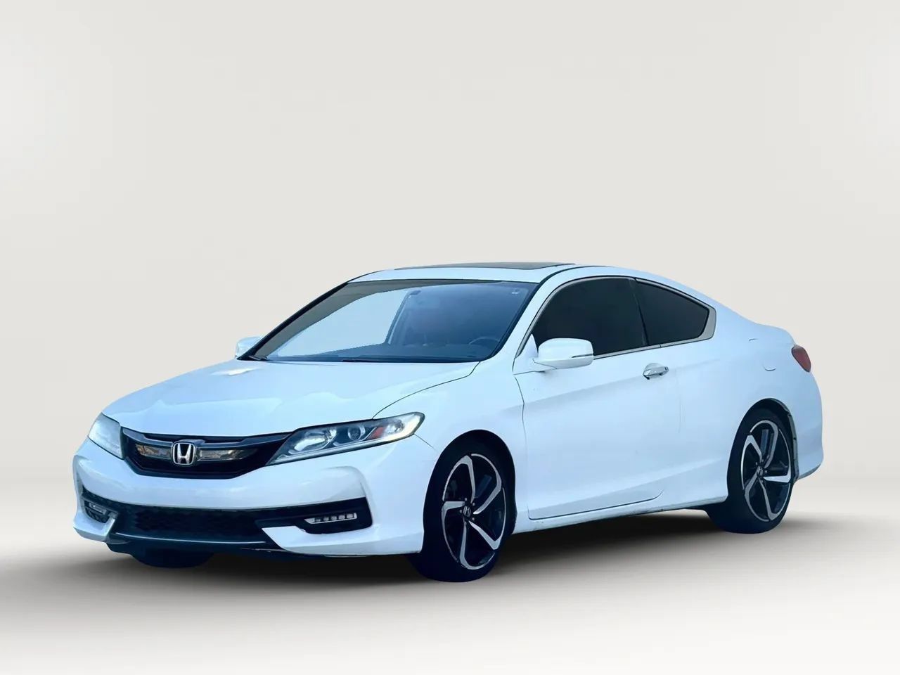 Used 2017 Honda Accord EX image 4