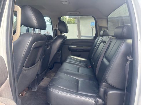 Used 2012 GMC Sierra 2500 SLE w/ SLE Preferred Package image 10