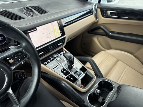 Used 2022 Porsche Cayenne GTS image 20
