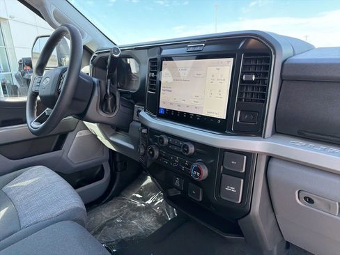 New 2026 Ford F350 XLT w/ XLT Premium Package AWD/4WD image 27