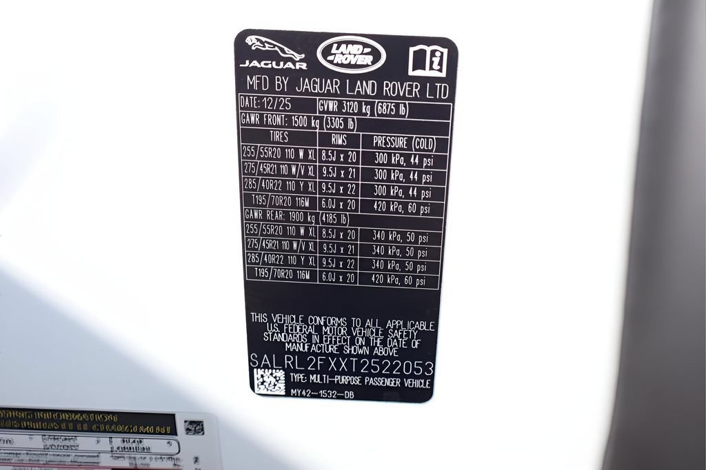 New 2026 Land Rover Discovery Dynamic SE AWD/4WD image 28