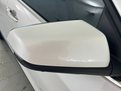 Used 2023 Chevrolet Equinox Premier AWD/4WD image 54