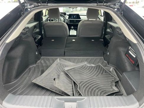 Used 2026 Toyota Prius LE FWD image 34