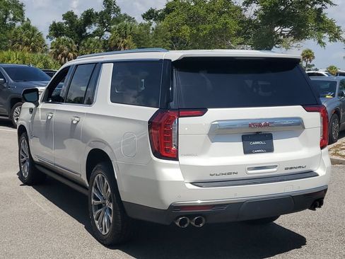 Used 2022 GMC Yukon XL Denali AWD/4WD image 4