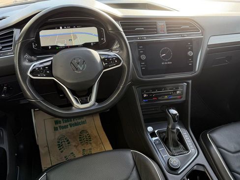 Used 2022 Volkswagen Tiguan SEL R-Line AWD/4WD image 15