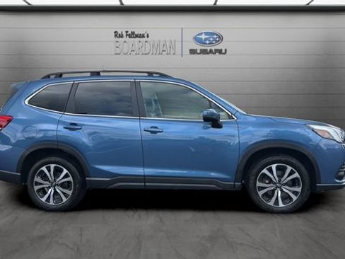 Used 2022 Subaru Forester Limited AWD/4WD image 3