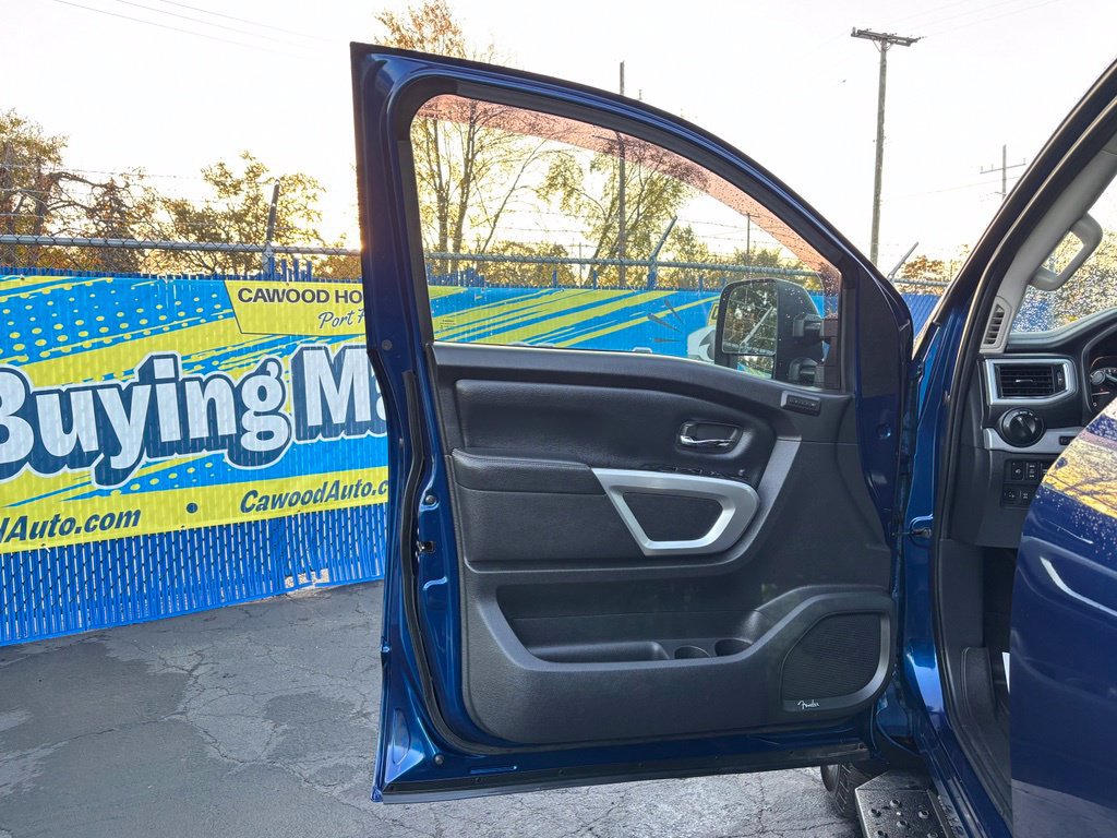 Used 2019 Nissan Titan PRO-4X AWD/4WD image 18