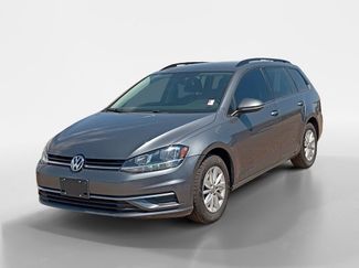 Used 2019 Volkswagen Golf S image 1