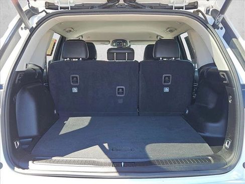 Used 2023 Jeep Grand Cherokee Limited image 6