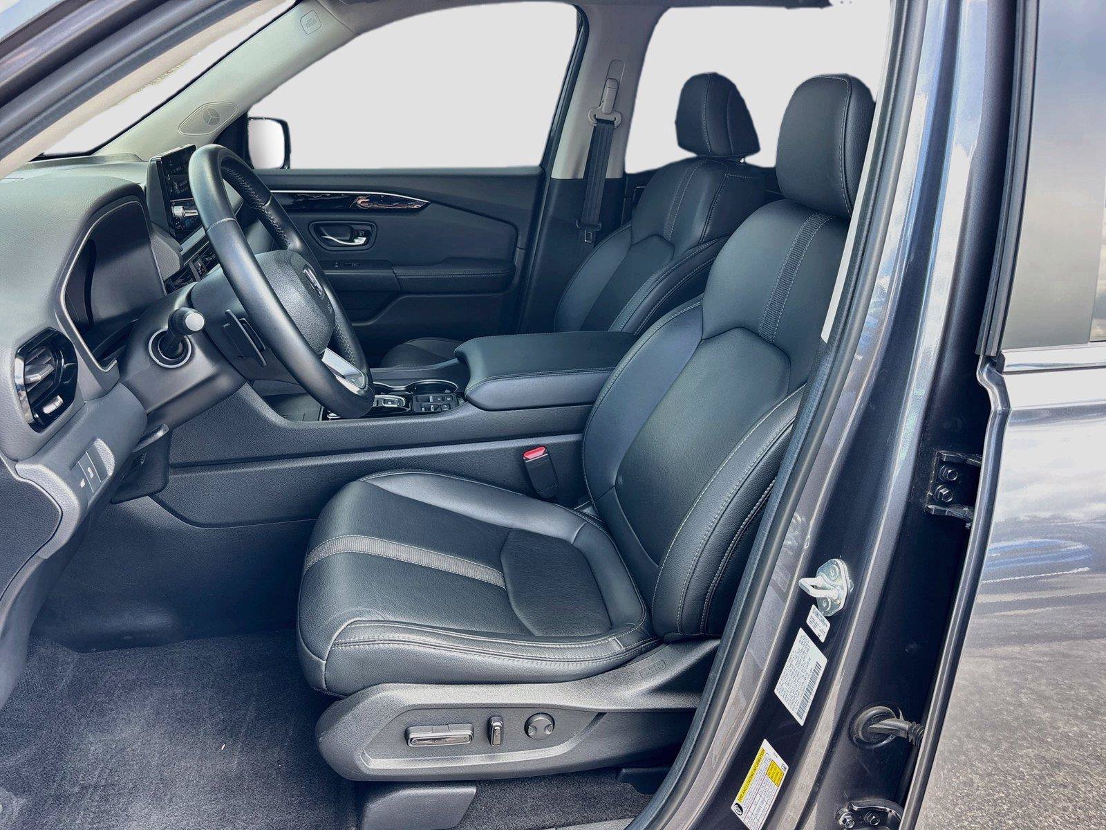 Certified 2025 Honda Pilot EX-L image 23