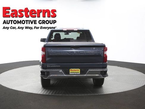 Used 2020 Chevrolet Silverado 1500 LT w/ Convenience Package AWD/4WD image 35