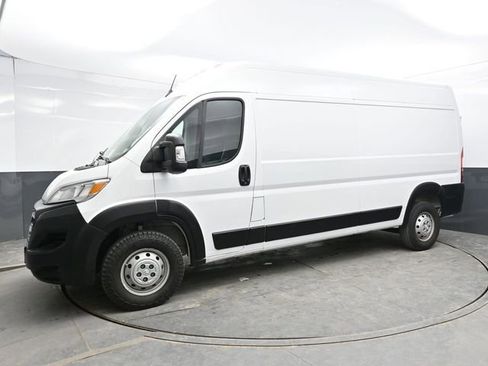 Used 2023 RAM ProMaster 2500 image 3