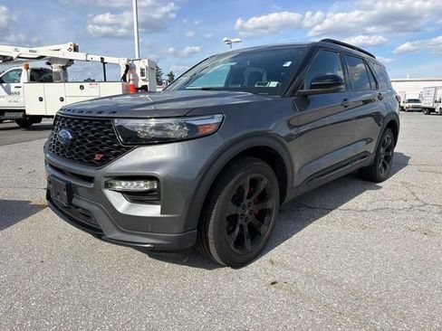 Used 2023 Ford Explorer ST w/ Equipment Group 401A AWD/4WD image 3