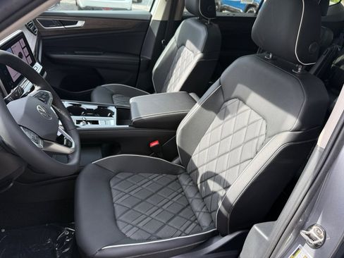 New 2026 Volkswagen Atlas SEL Premium R-Line AWD/4WD image 30