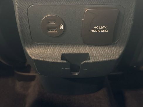 Used 2024 Ford Maverick Lariat image 14